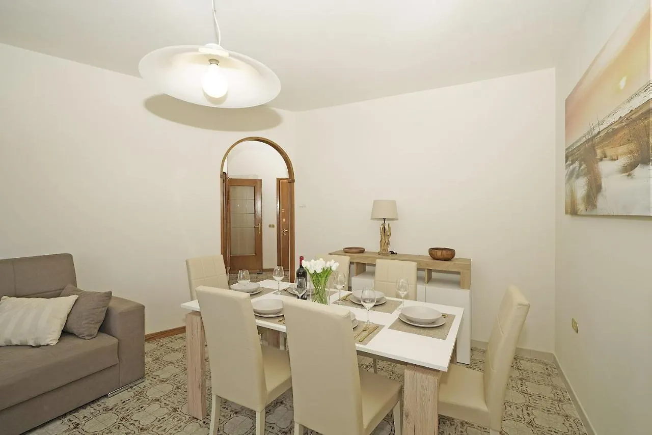 Casa Peler - Gardagate Apartment Toscolano Maderno