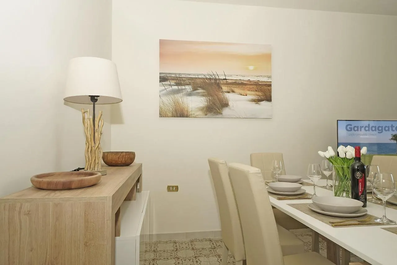 Casa Peler - Gardagate Apartment Toscolano Maderno