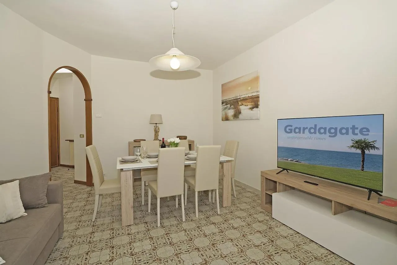 Casa Peler - Gardagate Apartment Toscolano Maderno